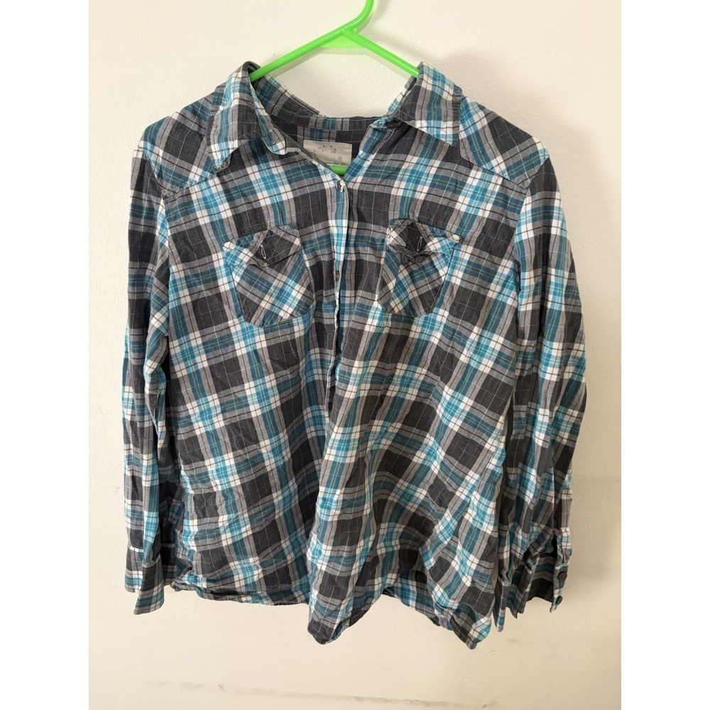 IZOD Soft Wash Regular Fit Long Sleeve Button Up Shirt Blue And Gray Check L
